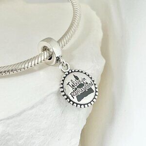 Pandora I live in Fantasyland Dangle S925 Silver Charm